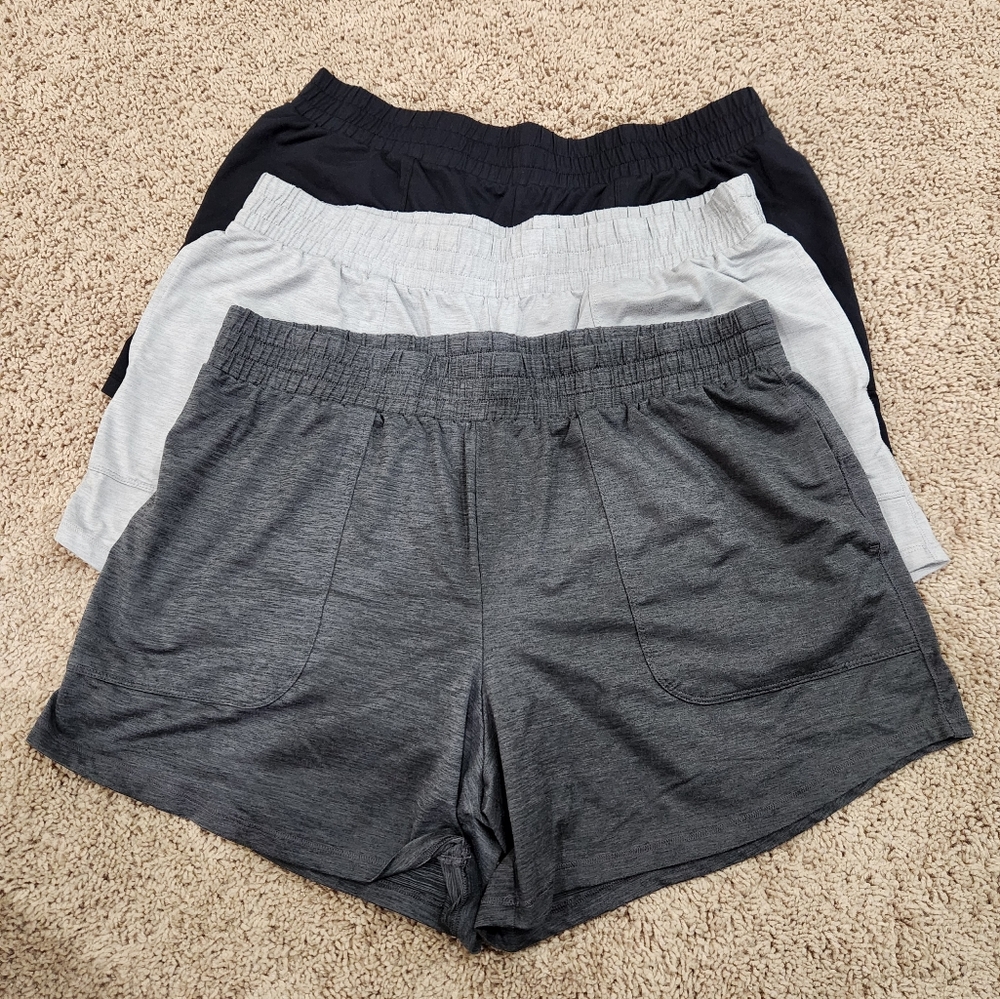 Women's workout shorts, all in motion sz L, set of 3 black/dark gray/ li…